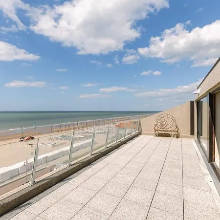 Magnificent Penthouse With Incredible Seaview De Haan