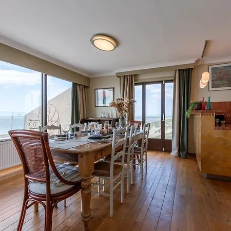 Magnificent Penthouse With Incredible Seaview Apartament *