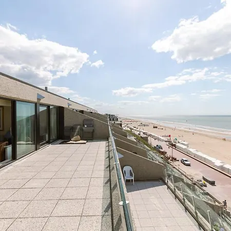 Magnificent Penthouse With Incredible Seaview Apartament De Haan