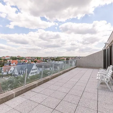 Magnificent Penthouse With Incredible Seaview