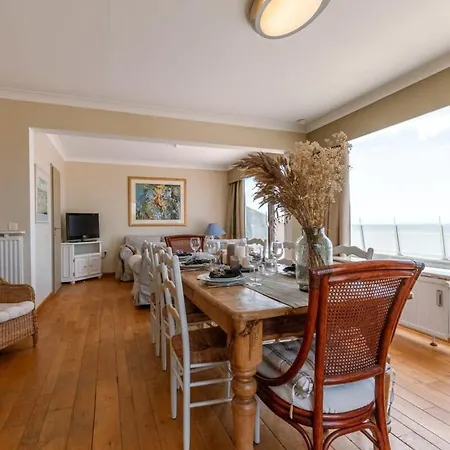 Magnificent Penthouse With Incredible Seaview Apartament *