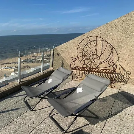 Magnificent Penthouse With Incredible Seaview Apartament De Haan